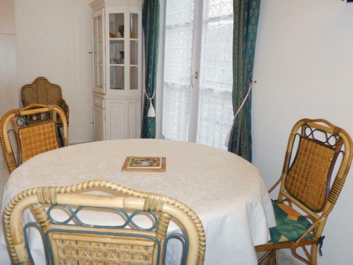 Les Fontaines Saint Leonard Apartment Honfleur Exterior photo